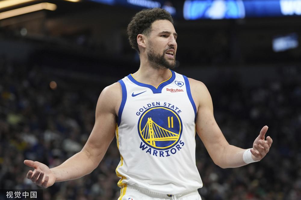 东契奇在本 东契奇在本